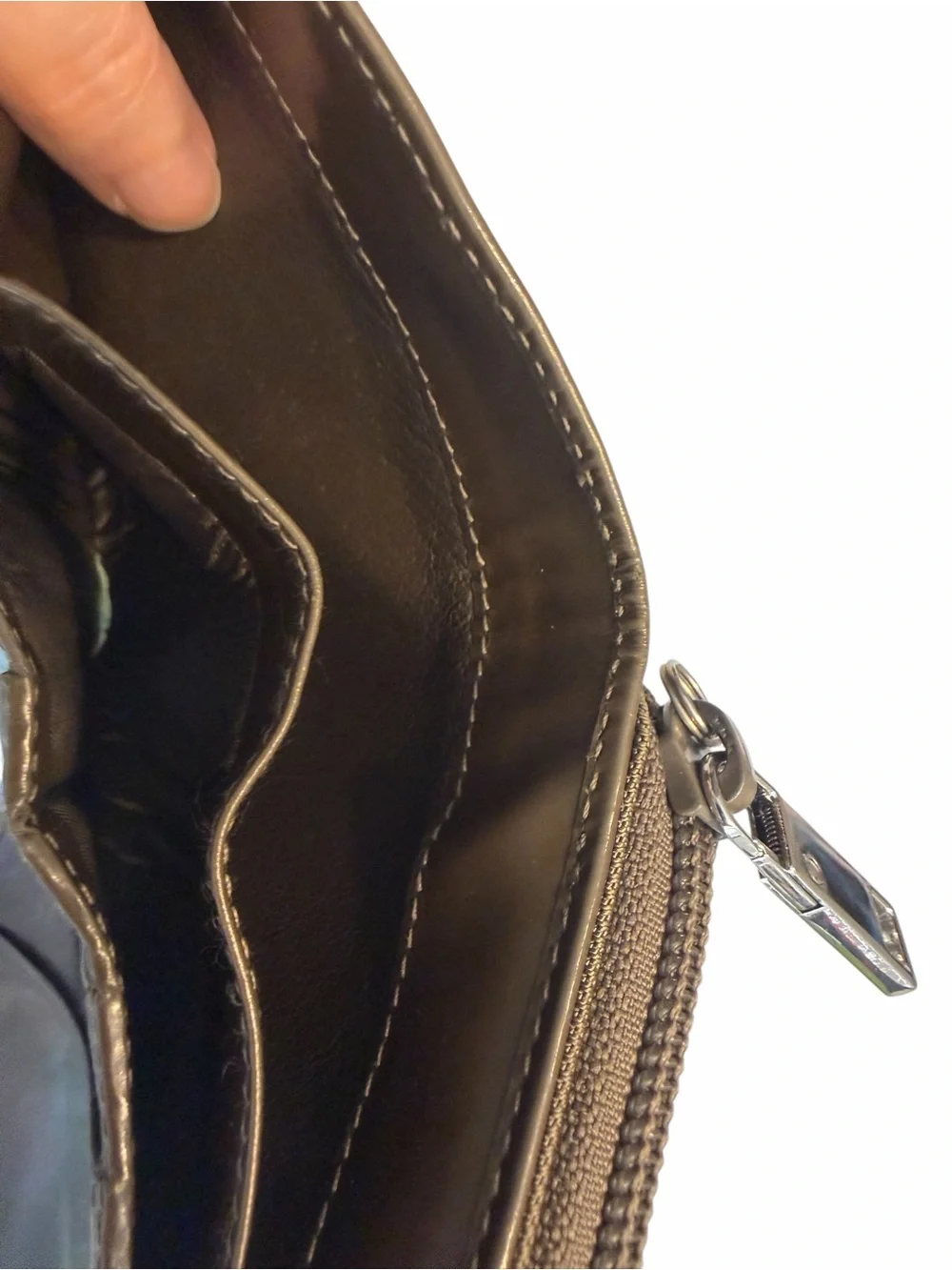 Vintage Gucci Techical Canvas Zip Around Brown Wallet